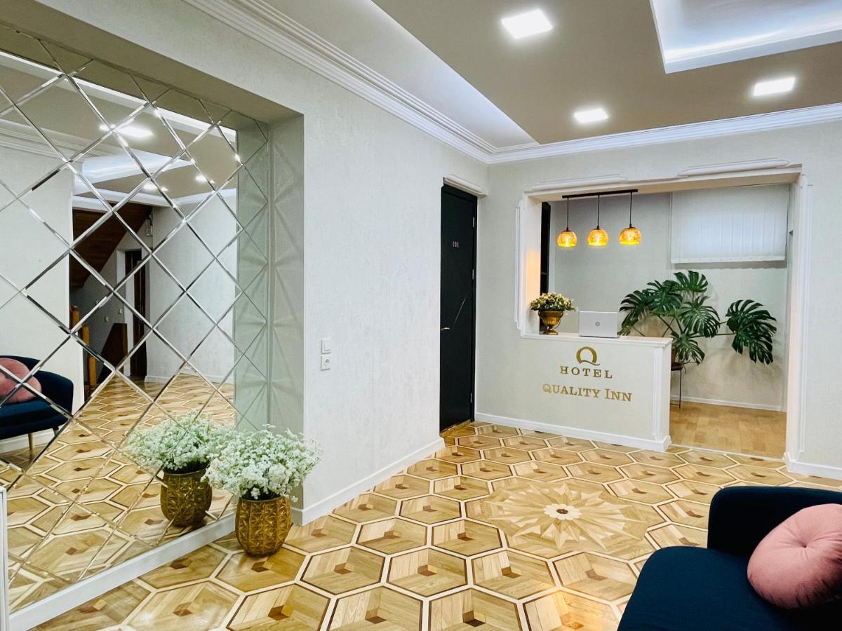 Quality Inn Тбилиси Экстерьер фото