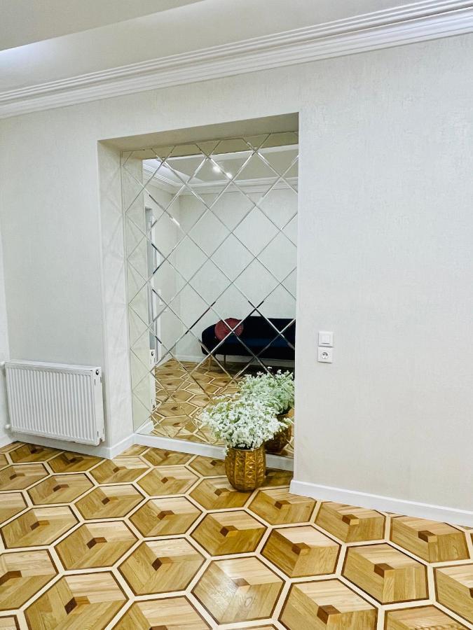 Quality Inn Тбилиси Экстерьер фото