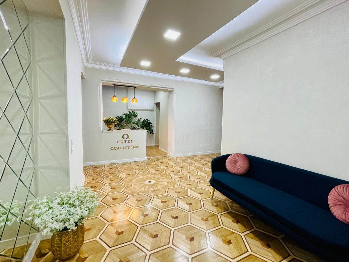 Quality Inn Тбилиси Экстерьер фото