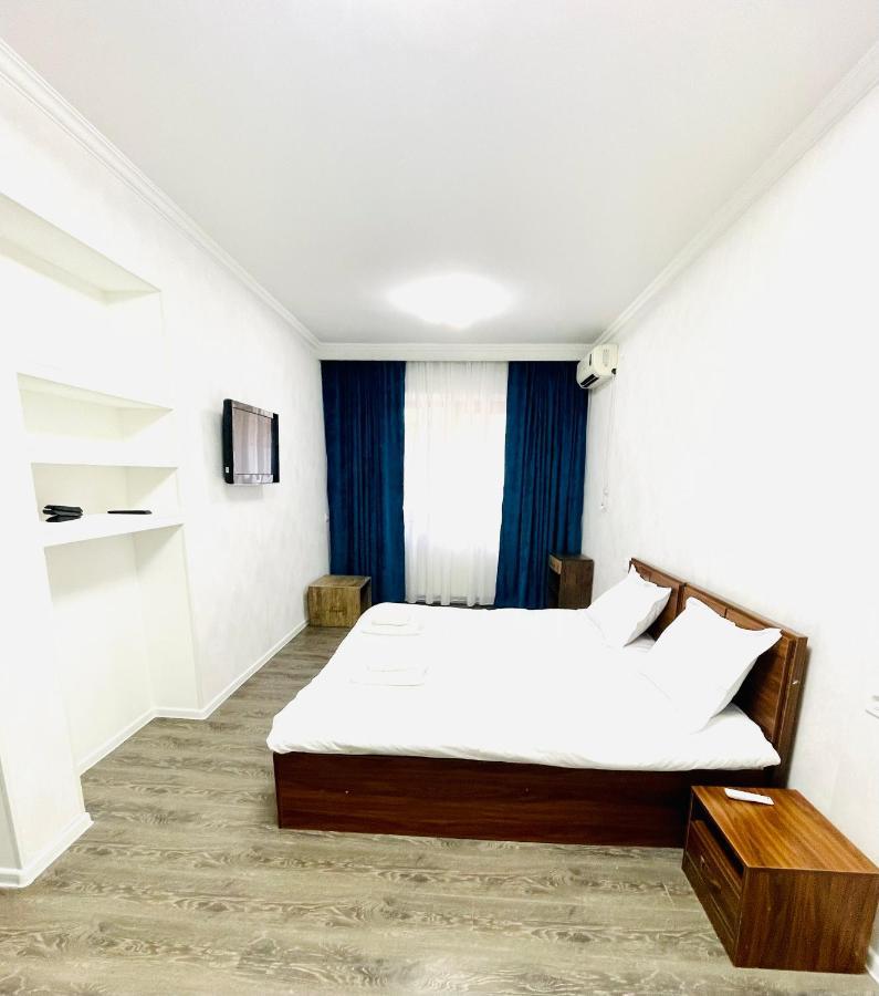 Quality Inn Тбилиси Экстерьер фото