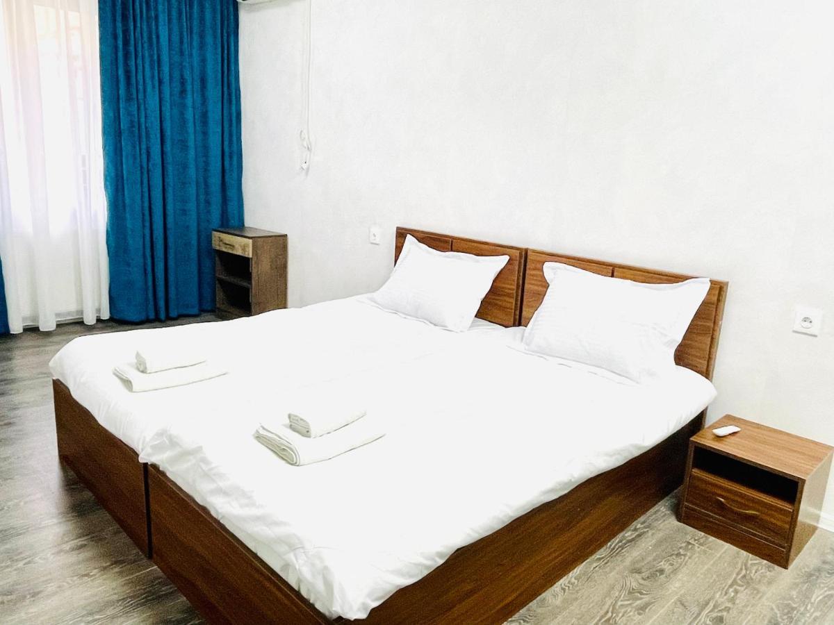 Quality Inn Тбилиси Экстерьер фото
