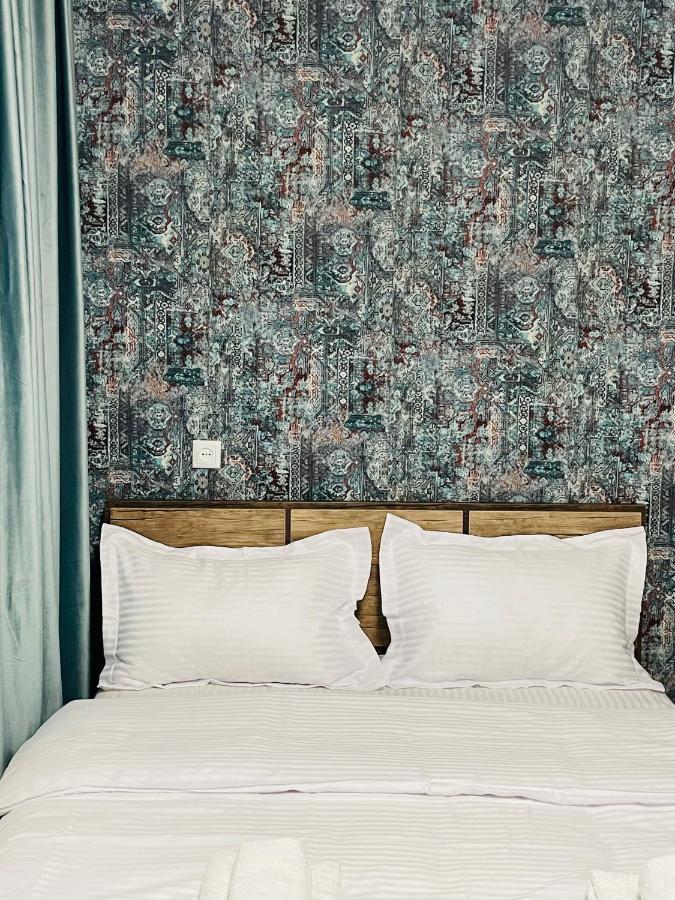 Quality Inn Тбилиси Экстерьер фото