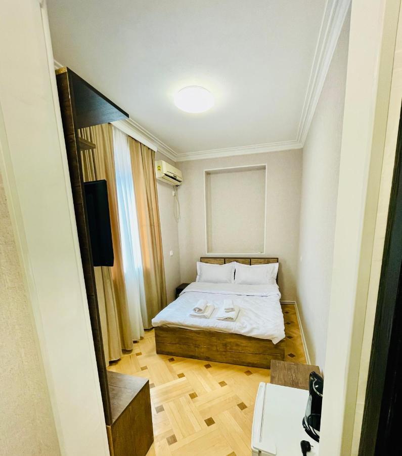Quality Inn Тбилиси Экстерьер фото