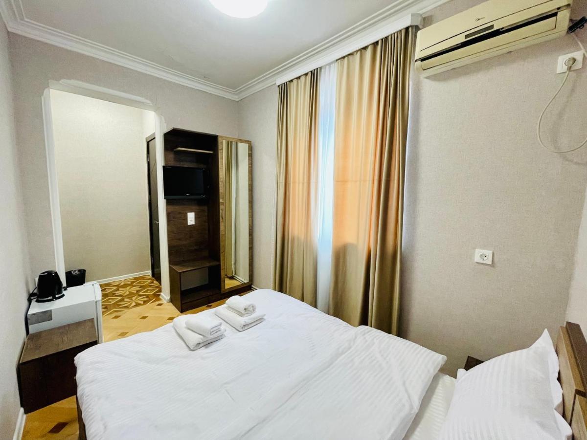 Quality Inn Тбилиси Экстерьер фото