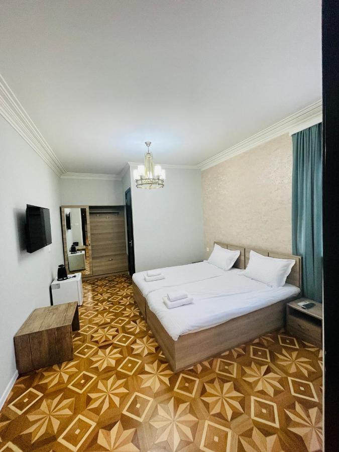 Quality Inn Тбилиси Экстерьер фото