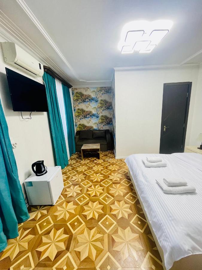 Quality Inn Тбилиси Экстерьер фото